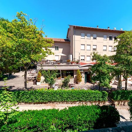 Hotel Falco D'Oro تول المظهر الخارجي الصورة